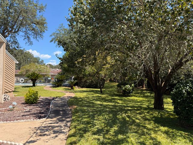 1054 9th Street, Shalimar, FL 32579