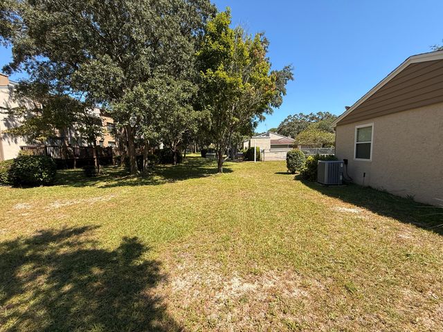 1054 9th Street, Shalimar, FL 32579