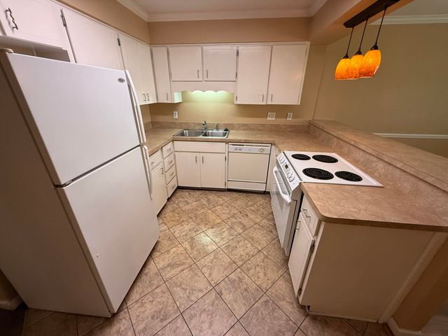 1054 9th Street, Shalimar, FL 32579