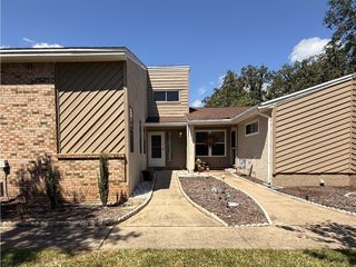 1054 9th Street, Shalimar, FL 32579