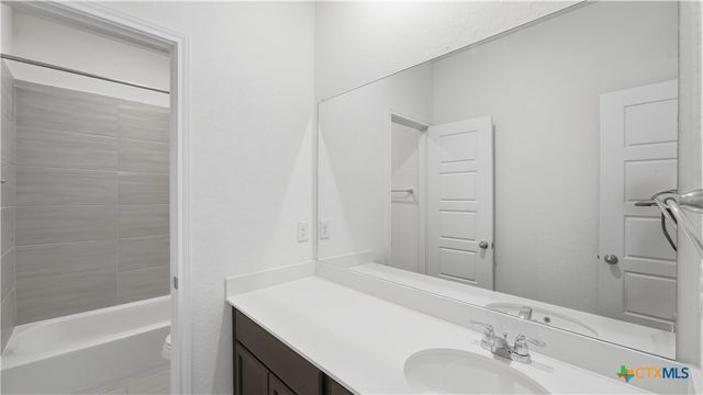 10021 Mulhouse Drive, Schertz, TX 78154