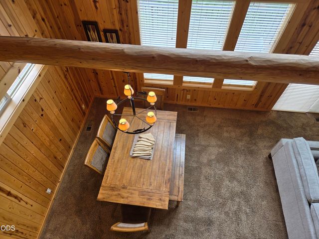 1732 Prairie Falcon Drive, Redmond, OR 97756