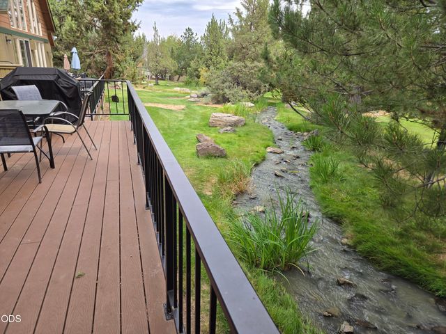 1732 Prairie Falcon Drive, Redmond, OR 97756