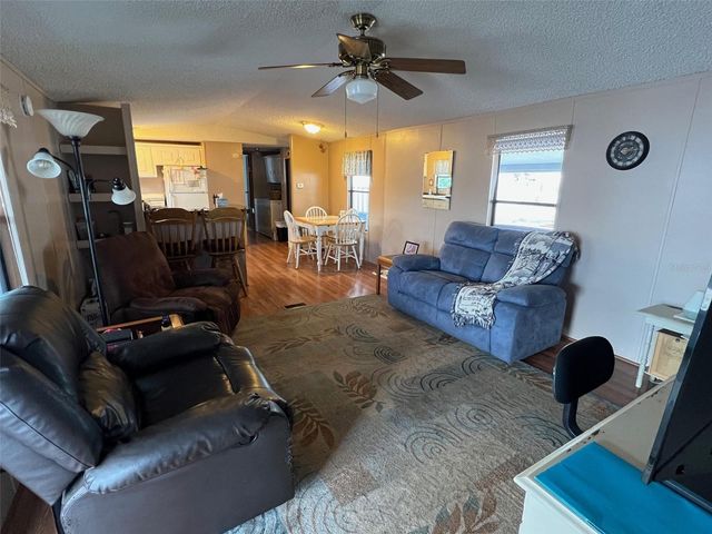 6580 SEMINOLE BOULEVARD 300, Seminole, FL 33772