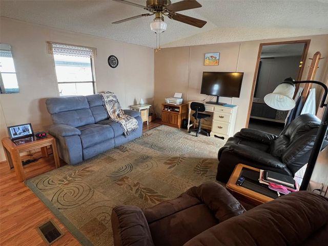 6580 SEMINOLE BOULEVARD 300, Seminole, FL 33772