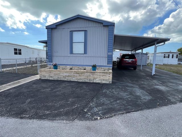 6580 SEMINOLE BOULEVARD 300, Seminole, FL 33772