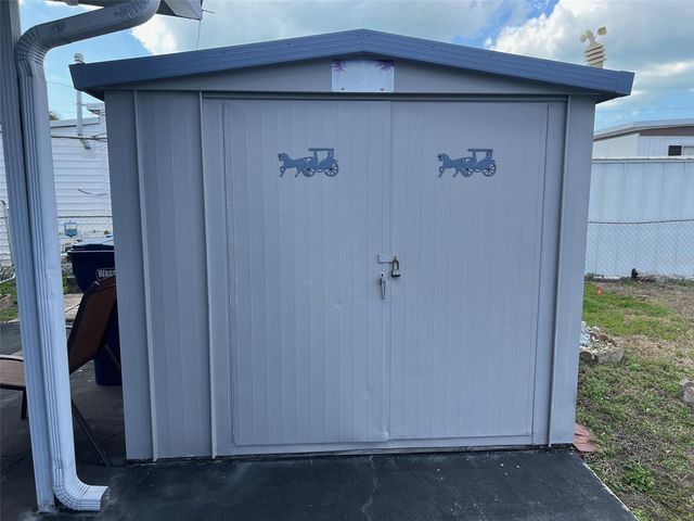 6580 SEMINOLE BOULEVARD 300, Seminole, FL 33772