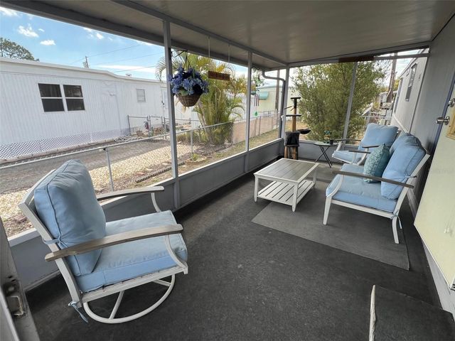 6580 SEMINOLE BOULEVARD 300, Seminole, FL 33772