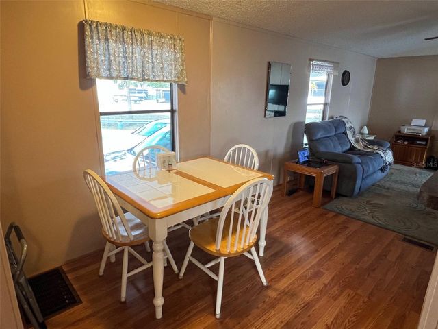 6580 SEMINOLE BOULEVARD 300, Seminole, FL 33772