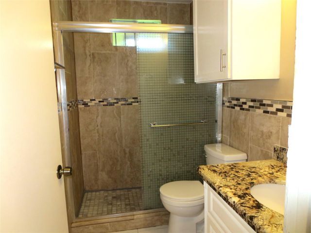 6633 Mobud Drive, Houston, TX 77074
