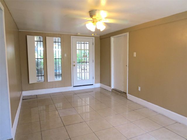6633 Mobud Drive, Houston, TX 77074