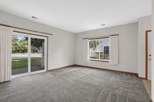 15280 Flower Way 230, Apple Valley, MN 55124