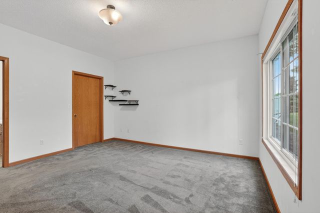 15280 Flower Way 230, Apple Valley, MN 55124