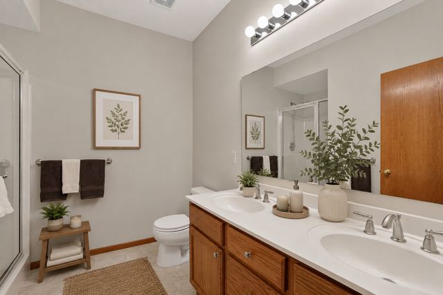 15280 Flower Way 230, Apple Valley, MN 55124