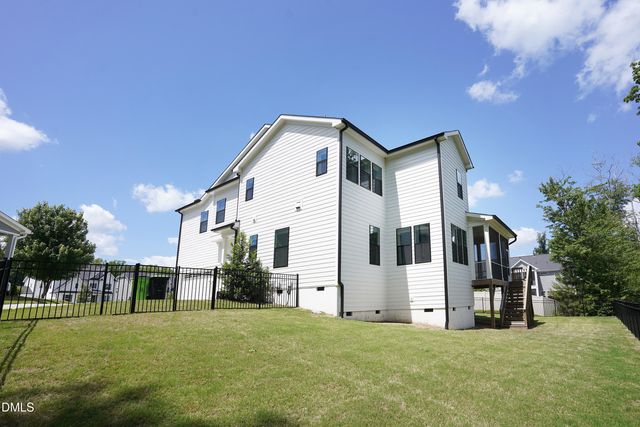 2000 Fergie Trace, Apex, NC 27502