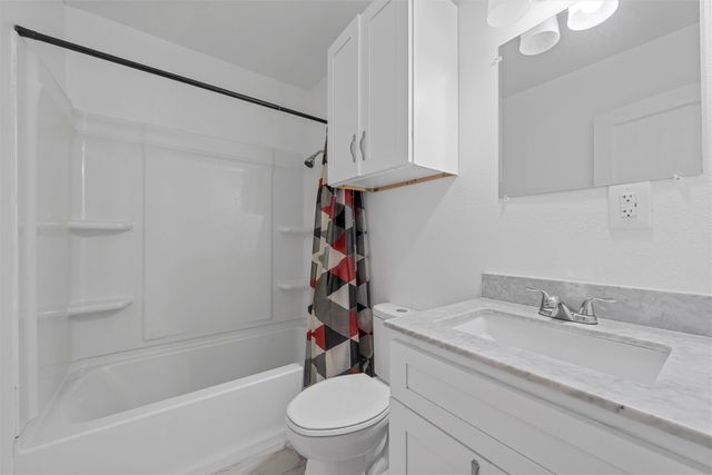 616 Tulane Street, Beverly Hills, TX 76711