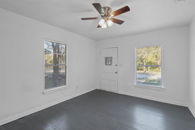 616 Tulane Street, Beverly Hills, TX 76711