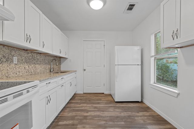 616 Tulane Street, Beverly Hills, TX 76711