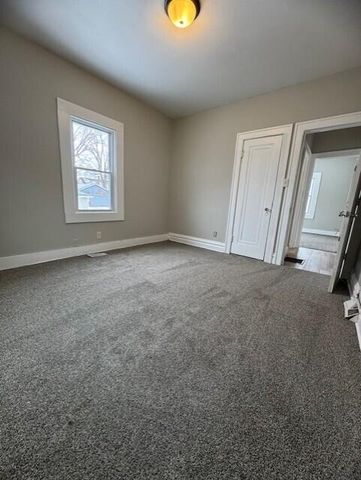 2715 164th Place, Hammond, IN 46323