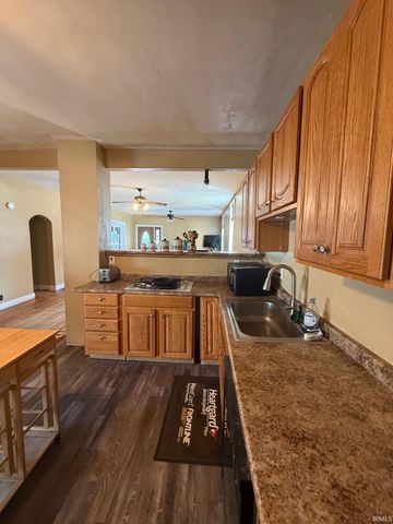 519 E Franklin Street, Delphi, IN 46923