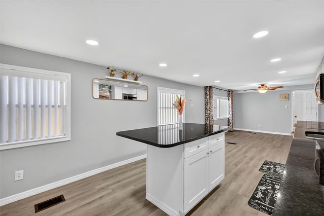 10438 SE 130TH PLACE, Ocklawaha, FL 32179