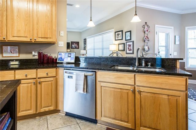 851 Carriage Lane, Waycross, GA 31503