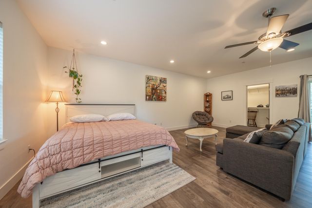 19404 Peppernut Drive, Redding, CA 96003