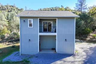 19404 Peppernut Drive, Redding, CA 96003