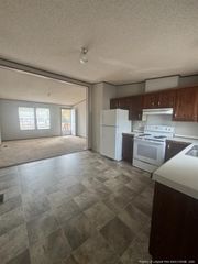 142 Oak Street, Fayetteville, NC 28306