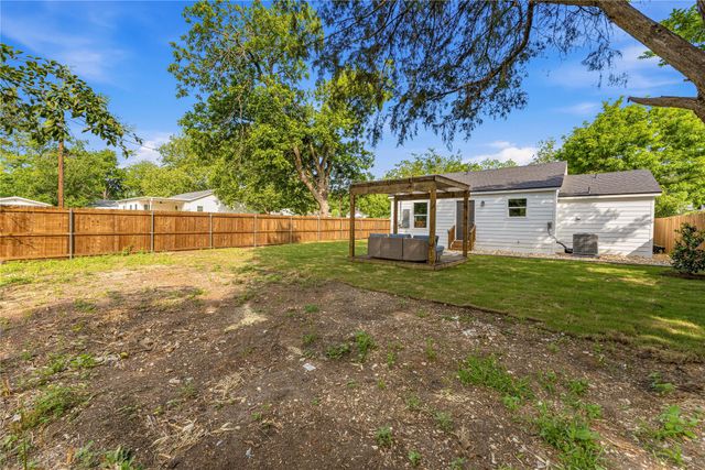 2732 Mckenzie Avenue, Waco, TX 76708