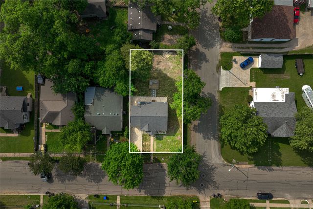 2732 Mckenzie Avenue, Waco, TX 76708