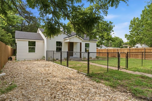 2732 Mckenzie Avenue, Waco, TX 76708
