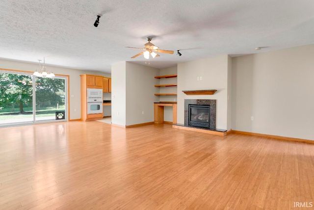 56545 Sun Ray Drive, Elkhart, IN 46516