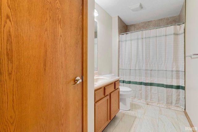 56545 Sun Ray Drive, Elkhart, IN 46516