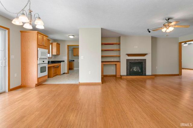 56545 Sun Ray Drive, Elkhart, IN 46516