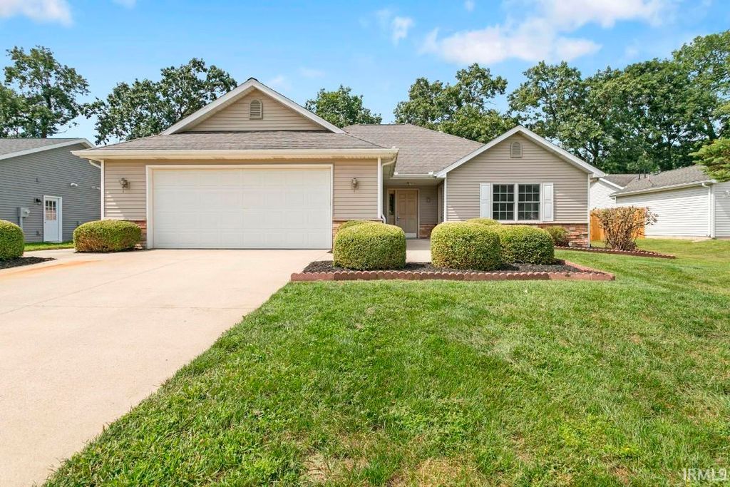 56545 Sun Ray Drive, Elkhart, IN 46516