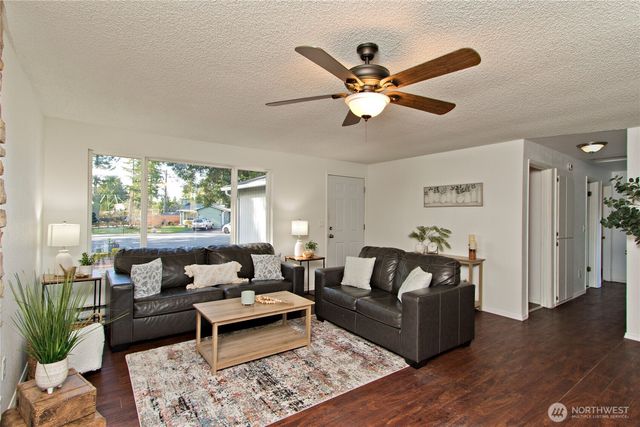 28708 235th Avenue SE, Maple Valley, WA 98038