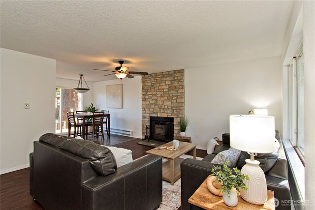 28708 235th Avenue SE, Maple Valley, WA 98038