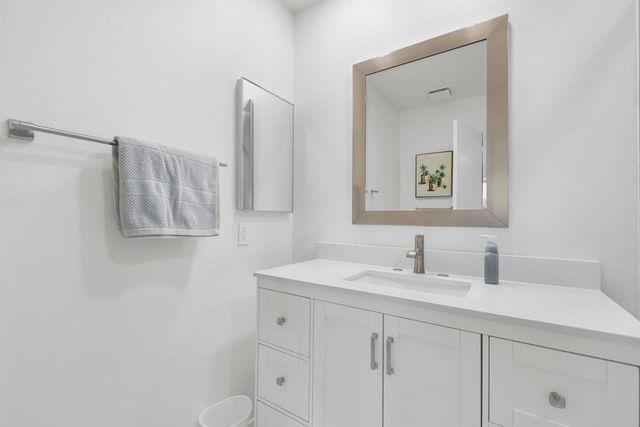 72964 Ken Rosewall Lane, Palm Desert, CA 92260