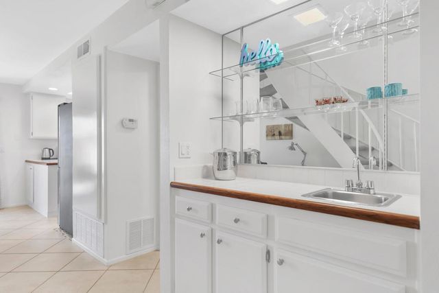 72964 Ken Rosewall Lane, Palm Desert, CA 92260