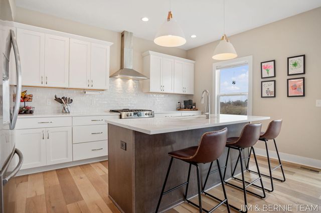 8367 Bauer Ridge Avenue, Jenison, MI 49428