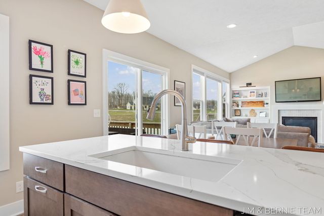 8367 Bauer Ridge Avenue, Jenison, MI 49428