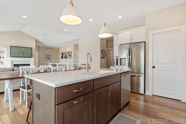 8367 Bauer Ridge Avenue, Jenison, MI 49428
