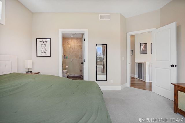 8367 Bauer Ridge Avenue, Jenison, MI 49428