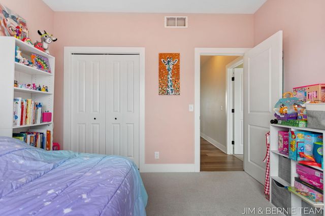 8367 Bauer Ridge Avenue, Jenison, MI 49428