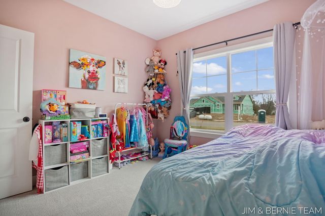 8367 Bauer Ridge Avenue, Jenison, MI 49428