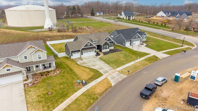 8367 Bauer Ridge Avenue, Jenison, MI 49428