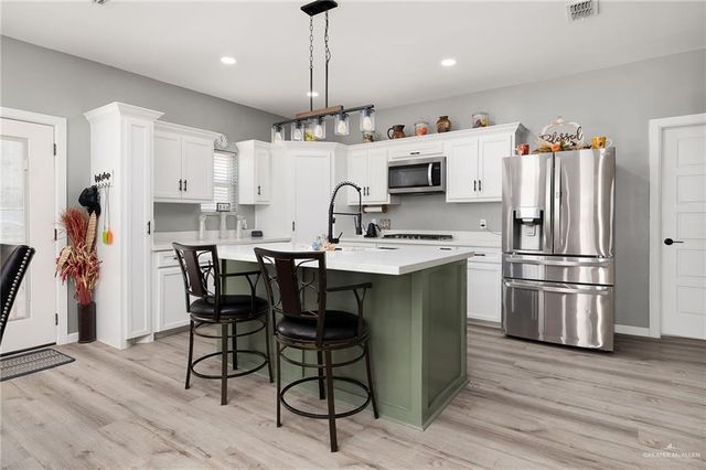 7222 Champagne Drive, Edinburg, TX 78542