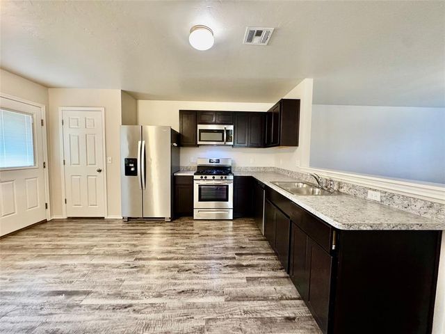 10612 SW 22nd Street, Yukon, OK 73099