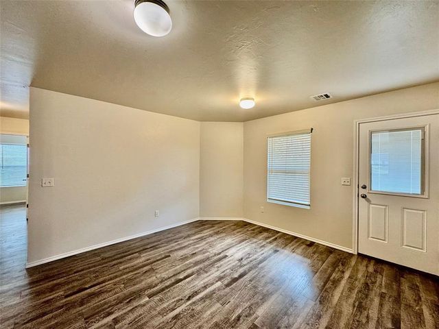 10612 SW 22nd Street, Yukon, OK 73099